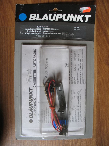 Einbausatz Blaupunkt Cassetten-Autoradio, Audi 100, 7608021376