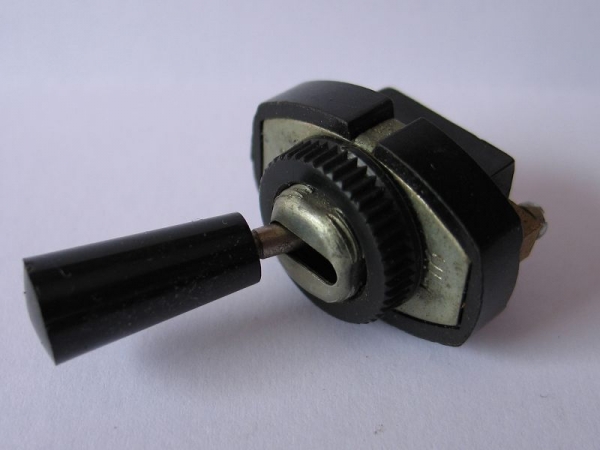 Kippschalter SKP/1, 8600.25, 10 Ampere, DDR, unbenutzt, #6