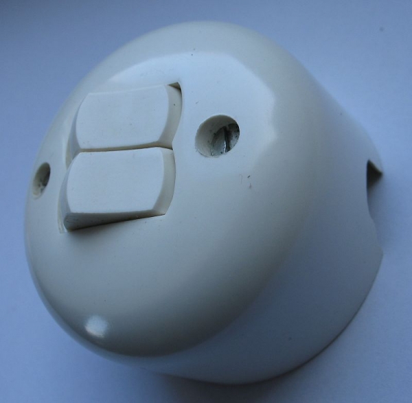 Serienschalter, Bakelit, hell, rund, Aufputz, #278