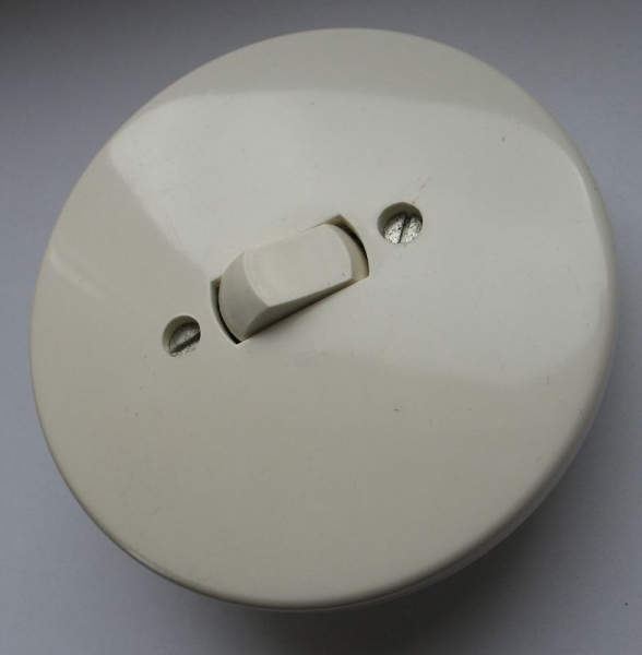 Wechselschalter, Lichtschalter Bakelit, rund, hell, UP, #281