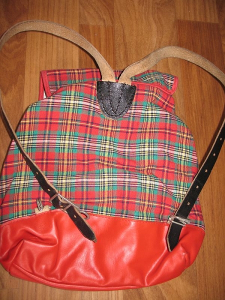 Kinderrucksack, Campingbeutel, rot/ grün kariert, DDR 60-er Jahre