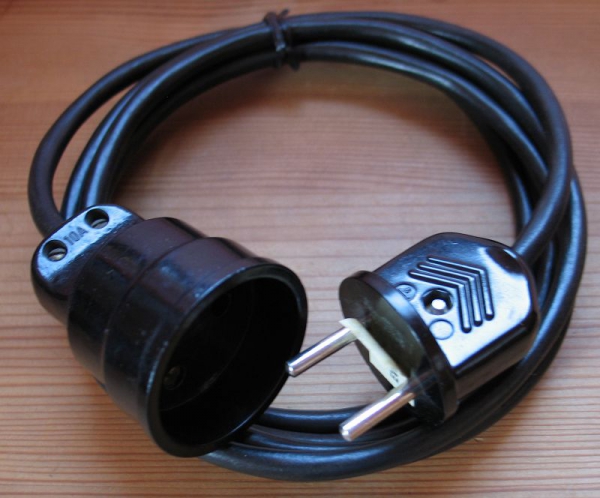 Verlängerungsleitung, ohne Schutzkontakt, 2 Meter, unbenutzt, #4