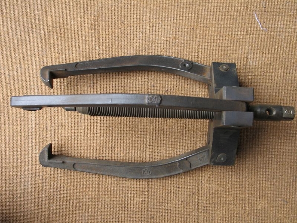 Klauenabzieher, 3 Klauen, DDR, Trabant, Wartburg, Barkas, Framo, #32