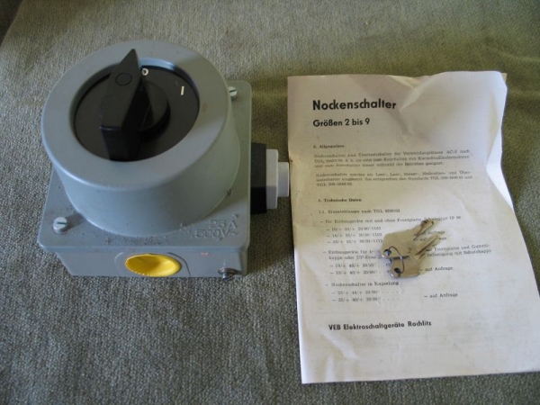 Nockenschalter mit Schlüssel, 500 Volt - 25 Ampere, DDR, unbenutzt, #1