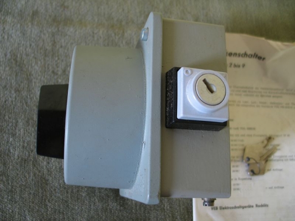 Nockenschalter mit Schlüssel, 500 Volt - 25 Ampere, DDR, unbenutzt, #1