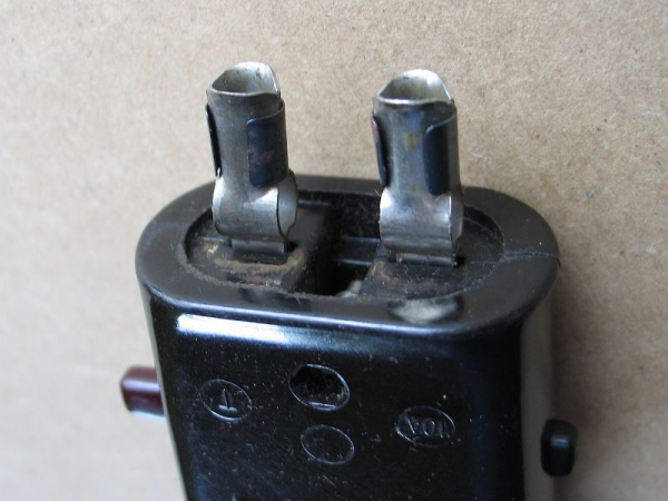 Heißgerätestecker, Bakelit, mit Schalter, dunkel, #3