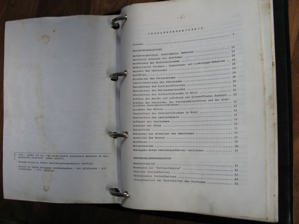 Bedienungsanleitung und Instandhaltungsanleitung IKARUS 255, 1975