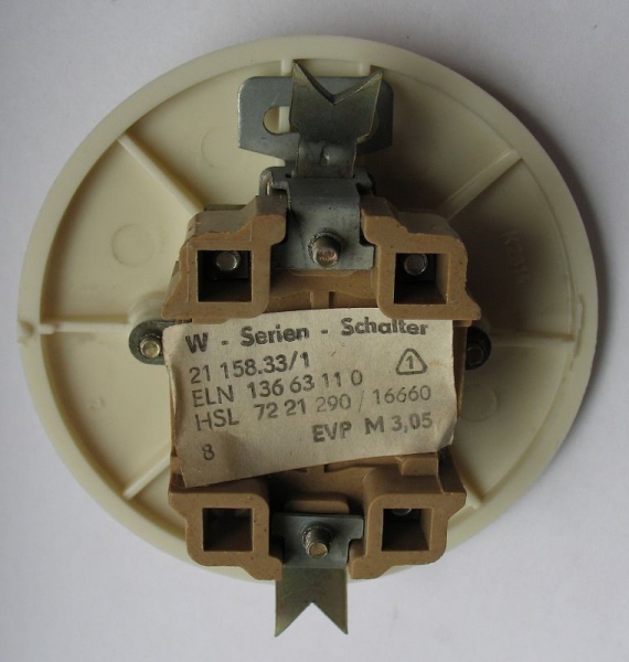 Einbau- Wippen- Serien- Schalter, rund, hell, DDR, unbenutzt, #320