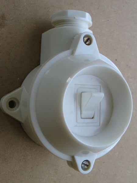 Ausschalter, Kippschalter, hell, rund, AP, Feuchtraum, unbenutzt, #152*