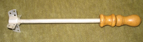 Seltener Quirl, Holz/ Aluminium, DRGM