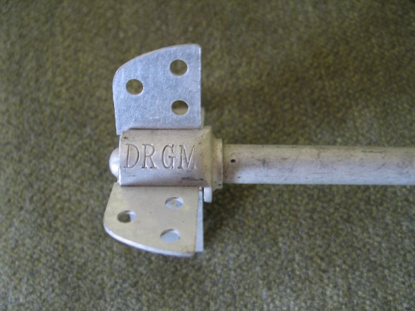 Seltener Quirl, Holz/ Aluminium, DRGM