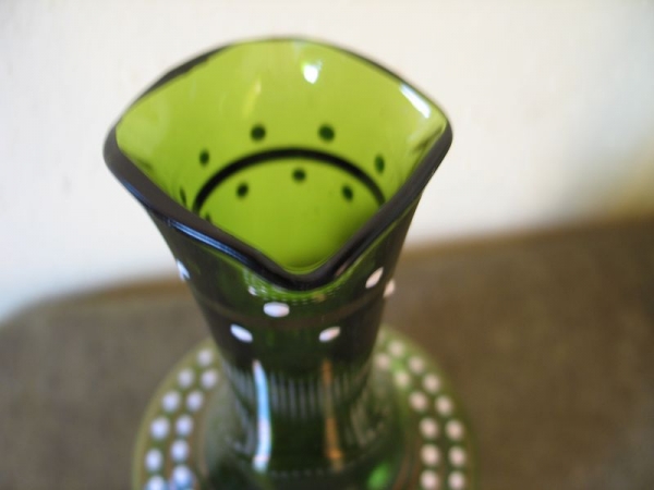 Schöne Vase aus grünem Glas, 70-er Jahre