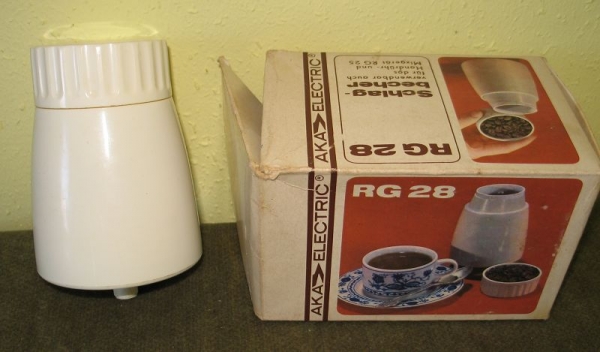 Schlagbecher, Kaffeemühle für  Handrühr- und Mixgerät AKA RG 25, RG 28