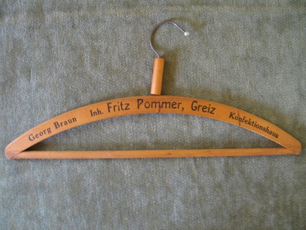 Bekleidungshaus Fritz Pommer Greiz Marstallstraße, Kleiderbügel,#6