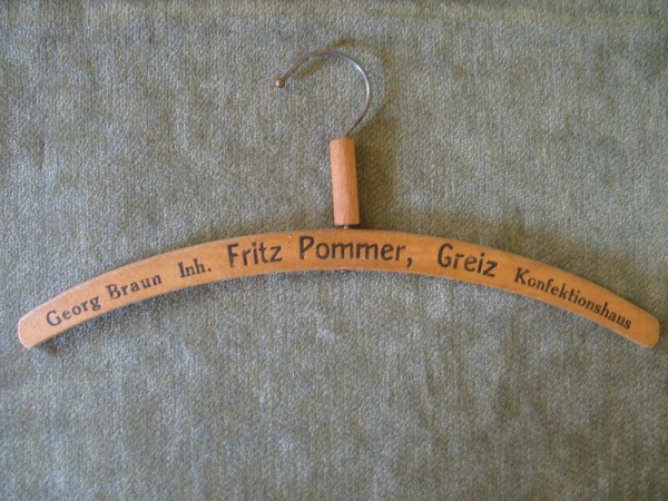 Bekleidungshaus Fritz Pommer Greiz Marstallstraße, Kleiderbügel,#7