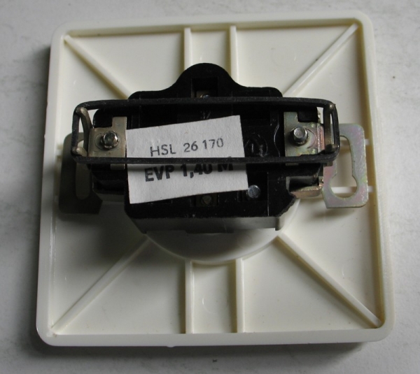 Steckdose, DDR um 1970, eckig, hell, kein Schuko, unbenutzt, #250