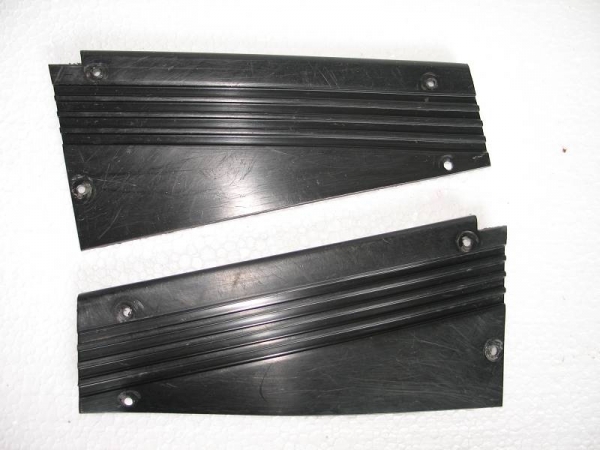 Plasteecken für Einstiege/ Fussraum Ford Transit MK2, MK 2