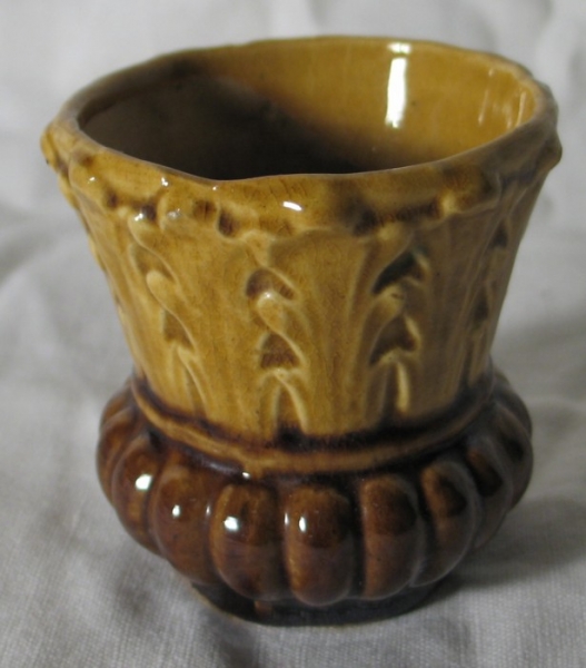 Kleine Vase, Übertopf, DDR