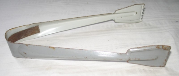 Kohlenzange, Brikettzange aus DDR- Zeiten, unbenutzt