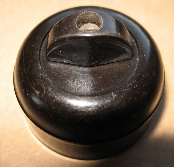 Wechselschalter Bakelit, rund, Aufputz, Drehschalter, dunkel, #92*